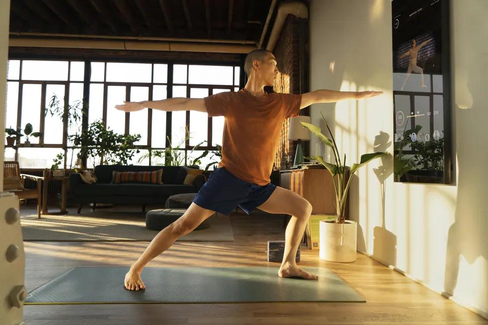 Everything lululemon Studio Trainers Love About The Mirror