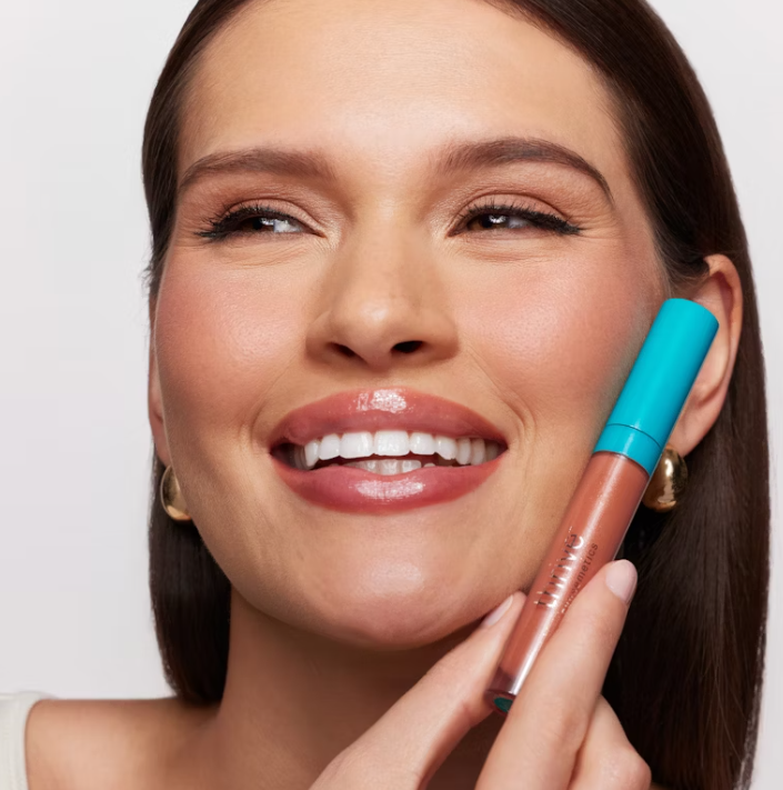 5 Reasons Why You HAVE To Try Thrive Causemetics’ New Sheer Strength™️ Lip-Plumping Peptide Gloss