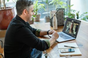 BetterHelp vs Talkspace: A Comprehensive Comparison of Pricing, Features, and Therapy Options