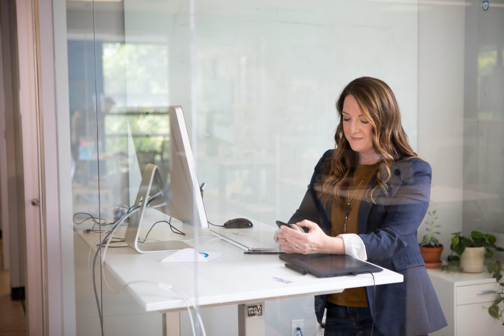 Top 4 Accessories for the Ultimate Standing Desk Setup